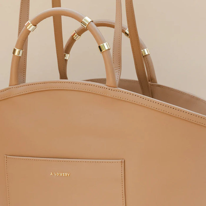 Tote in Smooth Tan
