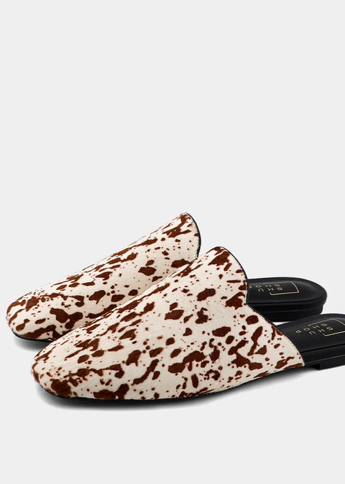 Atlas Pointed Toe Mule