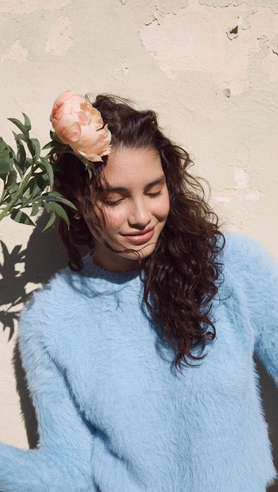 Elidi Fluffy Sweater