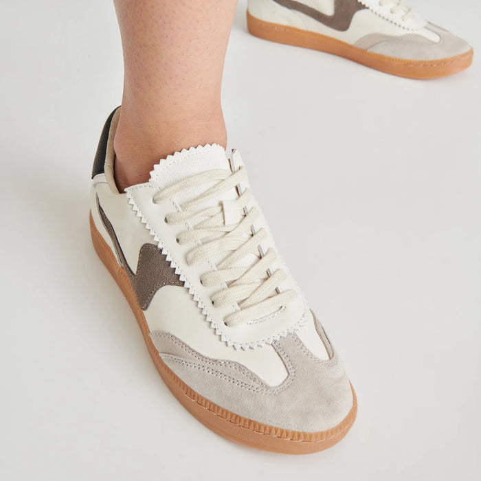 Notice Sneaker