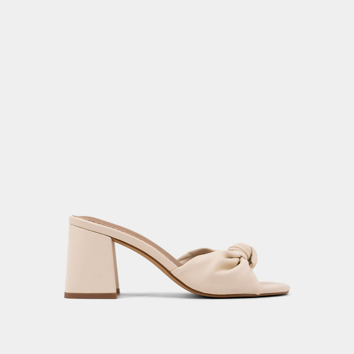 Emily Heel
