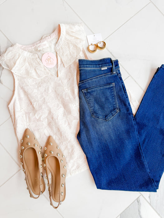 Sleeveless Ruffle V Neck Lace Tank