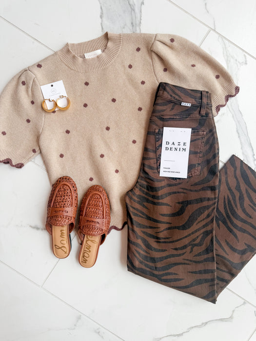 Short Sleeve Scallop Polka Dot Sweater